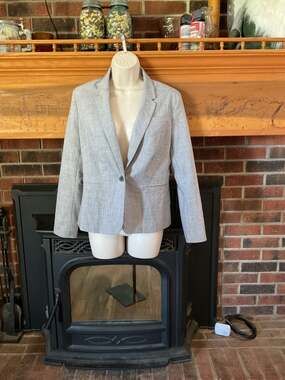 Banana Republic Women's Grey One-Button Petite Blazer Size 8P